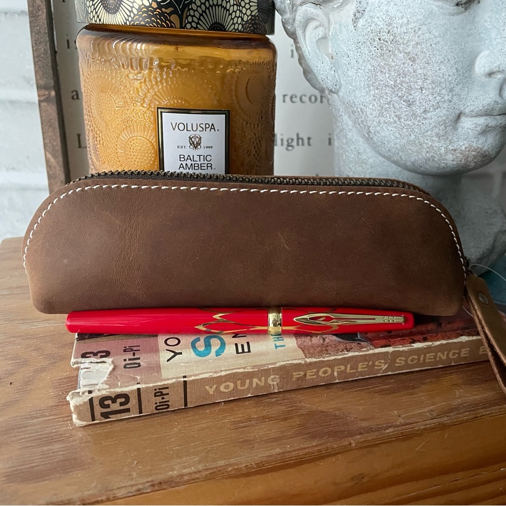 New Classic Brown Leather Pencil/Pen Case